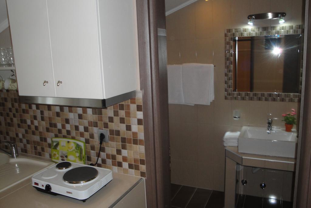 Amaryllis Studios Аспровалта Номер фото