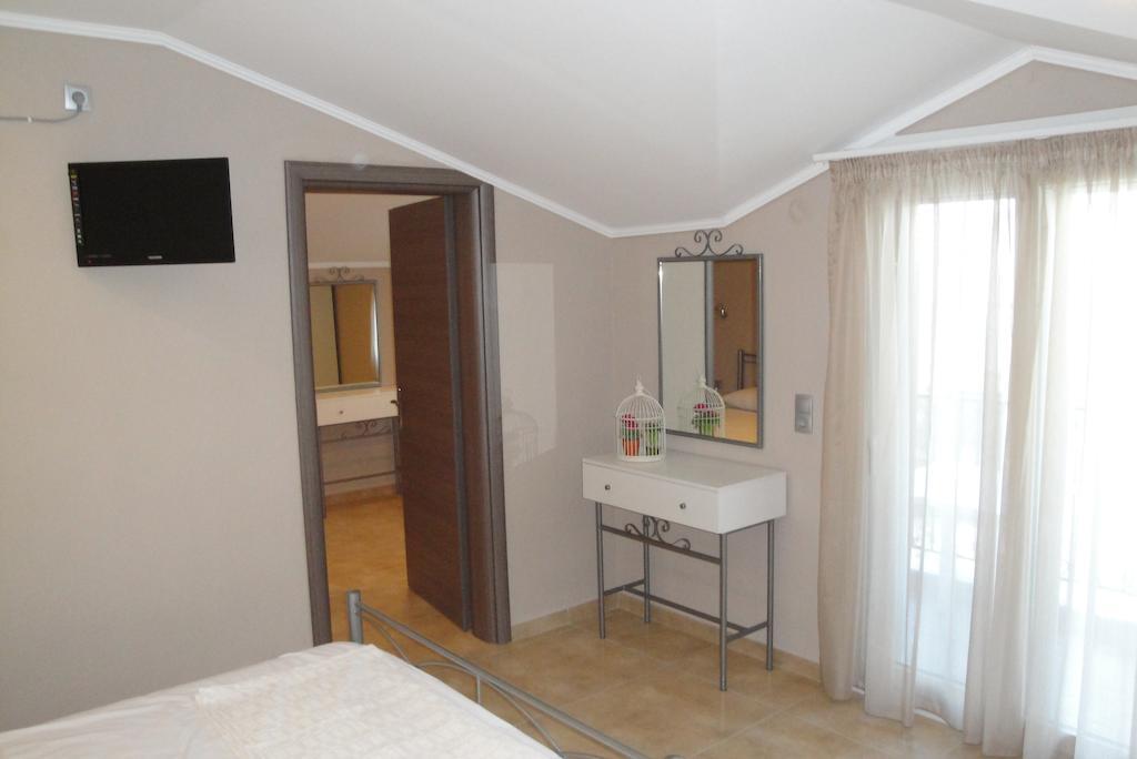Amaryllis Studios Аспровалта Номер фото
